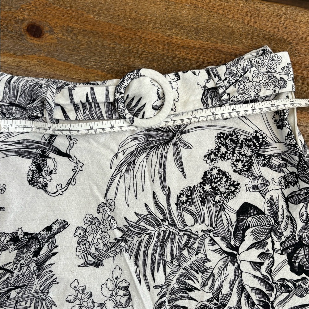 T Tahari Monochrome Botanical A-Line Linen Skirt Size 2 - Picture 3 of 10